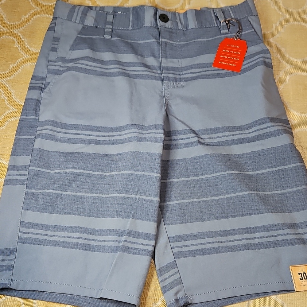 NWT Urban Pipeline Shorts sz.30